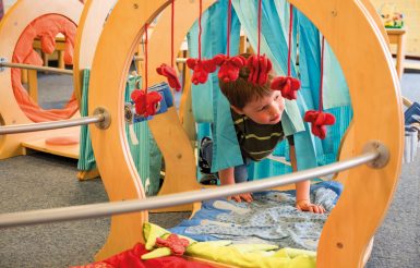 Ein Spielendes Kind in der Spielinsel Borkum