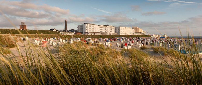 Das Nordbad und die Skyline auf Borkum.