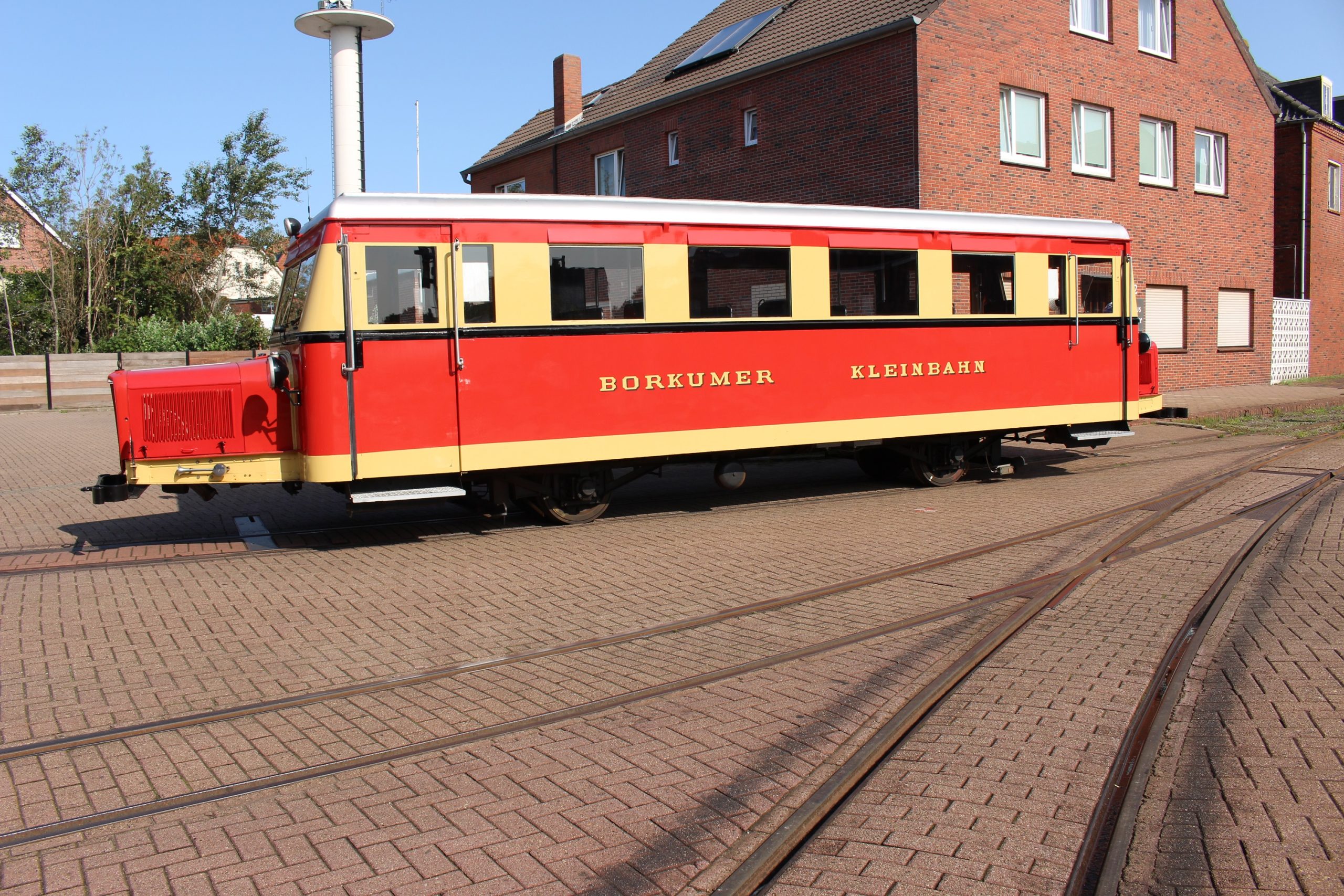 Fahrt mit dem historischen Schienenbus T1